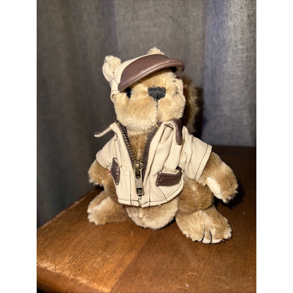 Ty Beanie Buddy Bushy Squirrel Plush 6" Small Tan Excellent Jacket and Hat
